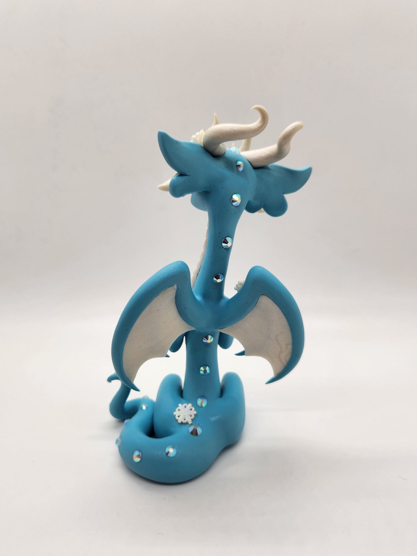 "Neve" blue snow dragon sculpture