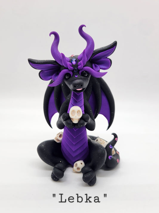 "Lebka" black and purple skulls dragon sculpture