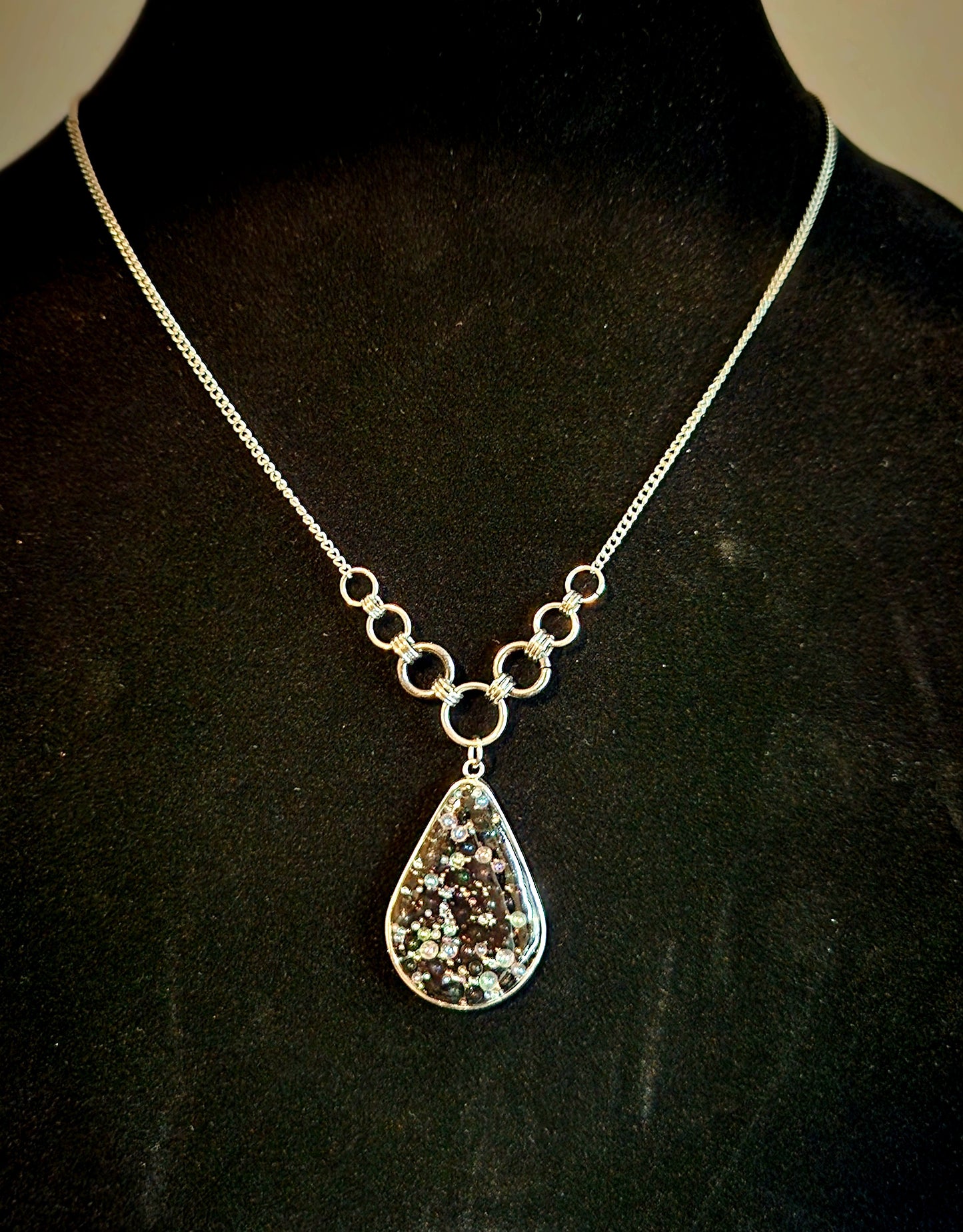 Teardrop necklace