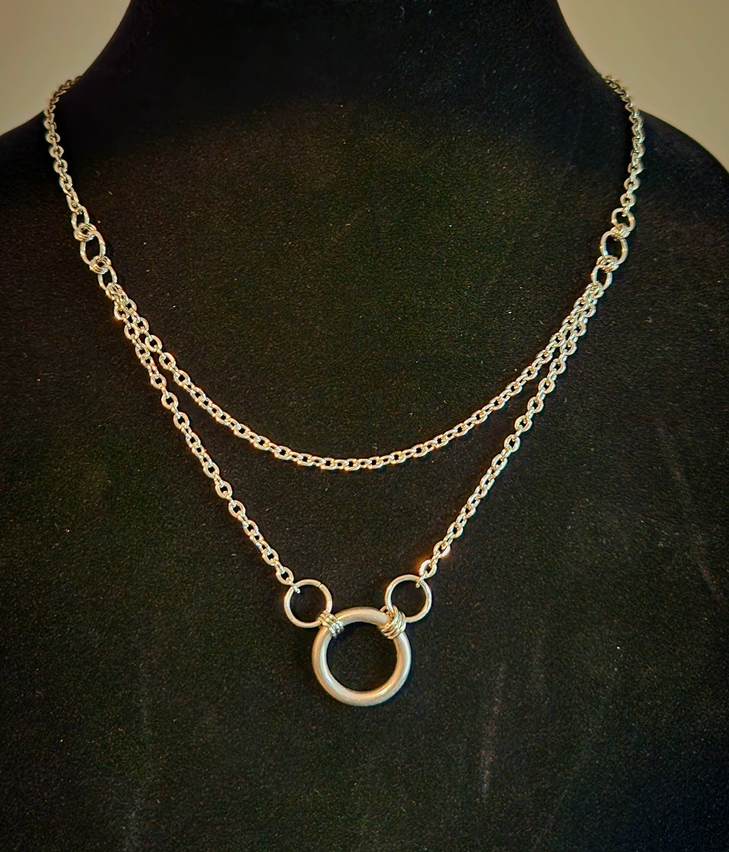 O ring double chain necklace