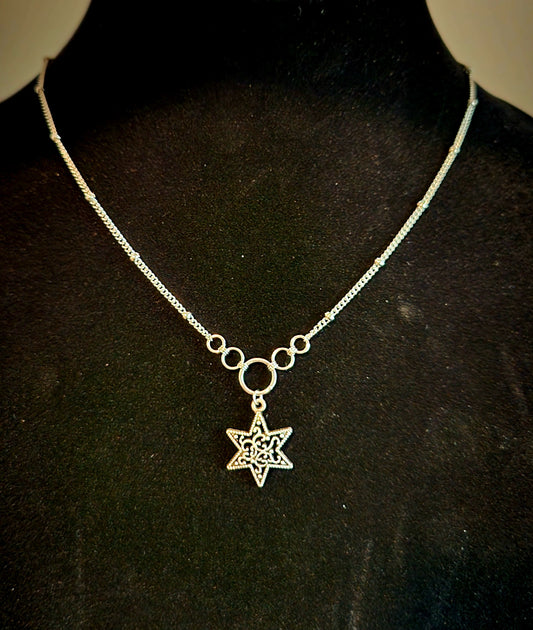 O ring star necklace