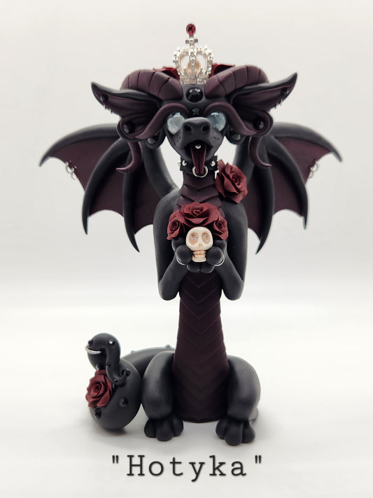 "Hotyka" black and red dragon sculpture