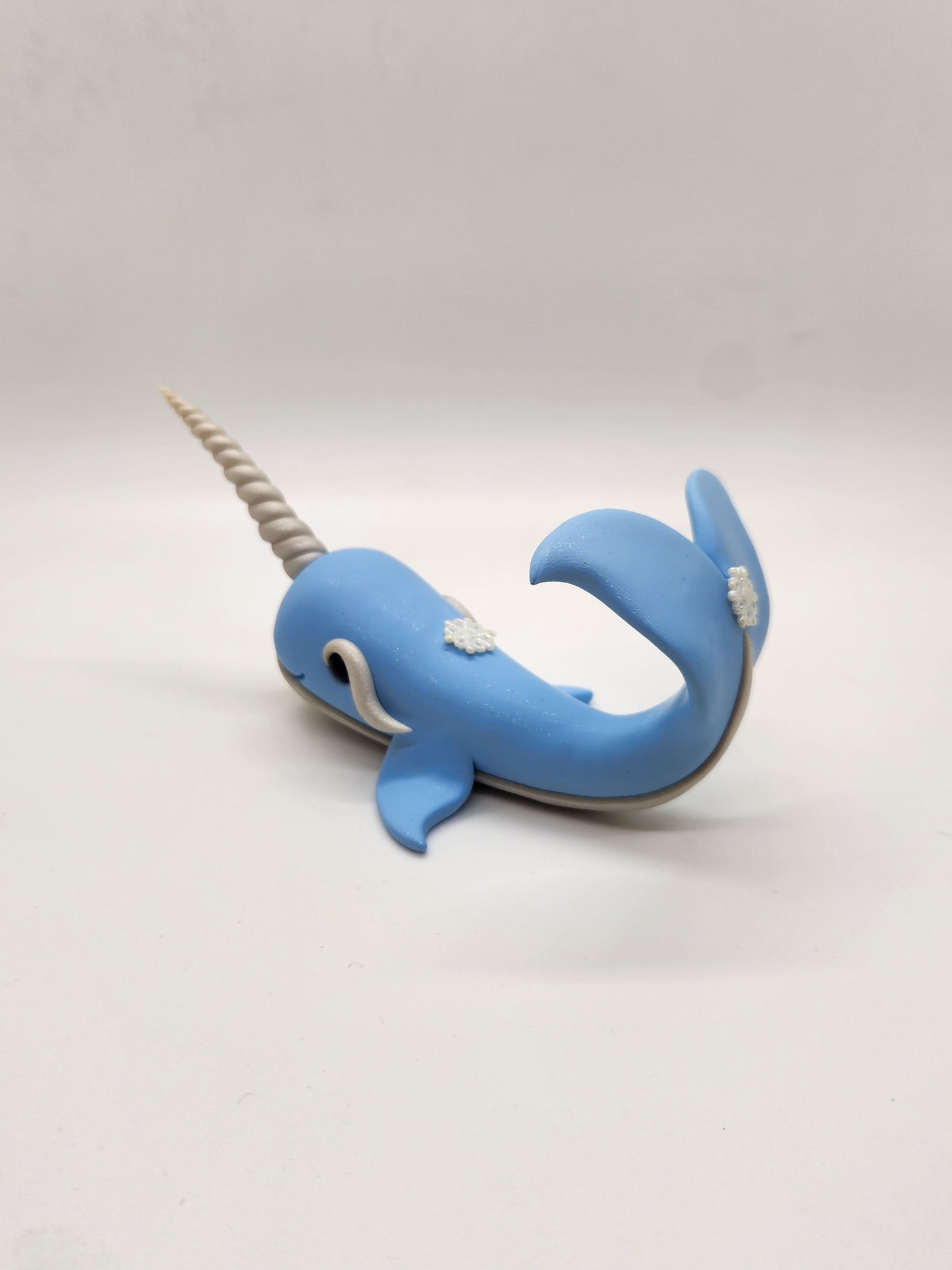 "Borë" blue narwhal sculpture